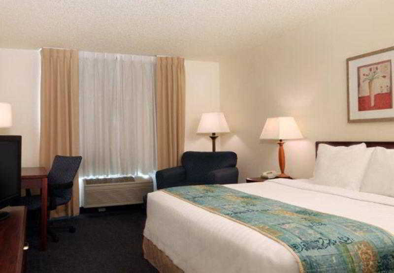 Fairfield Hotel